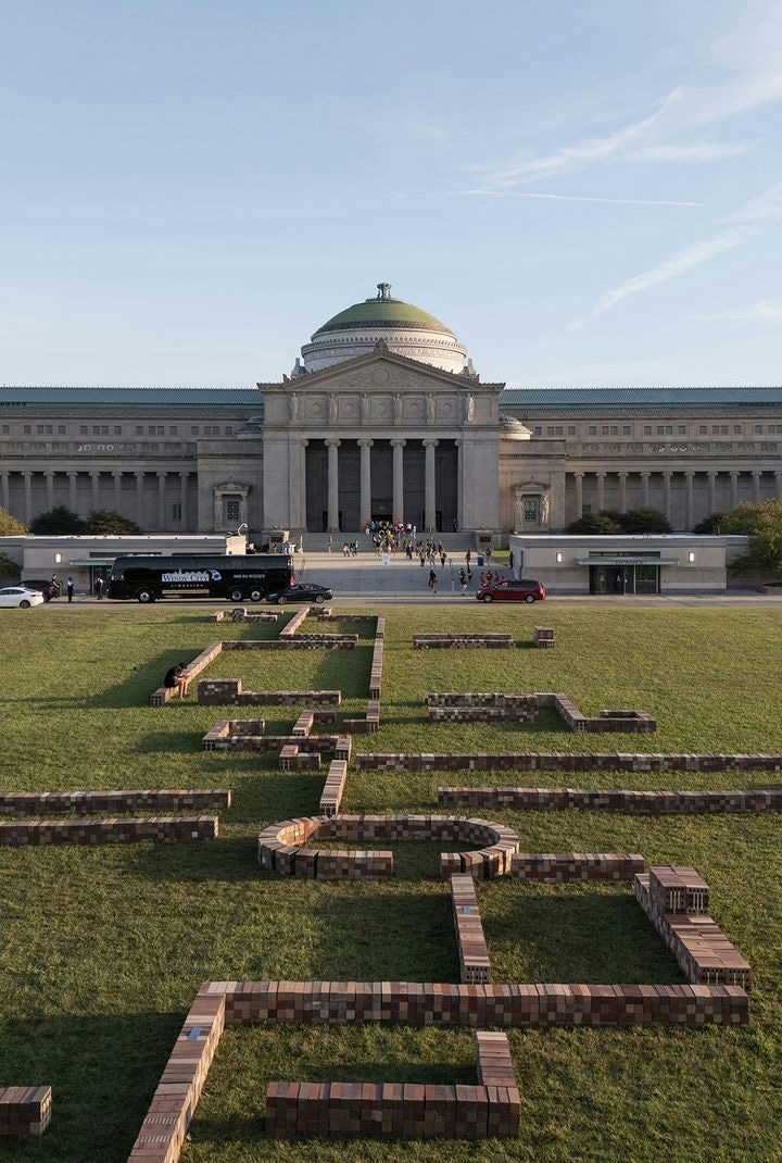 Mobile 메인 이미지 0